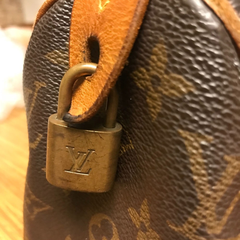 Louis Vuitton speedy bag Authentic - Picture 2 of 8